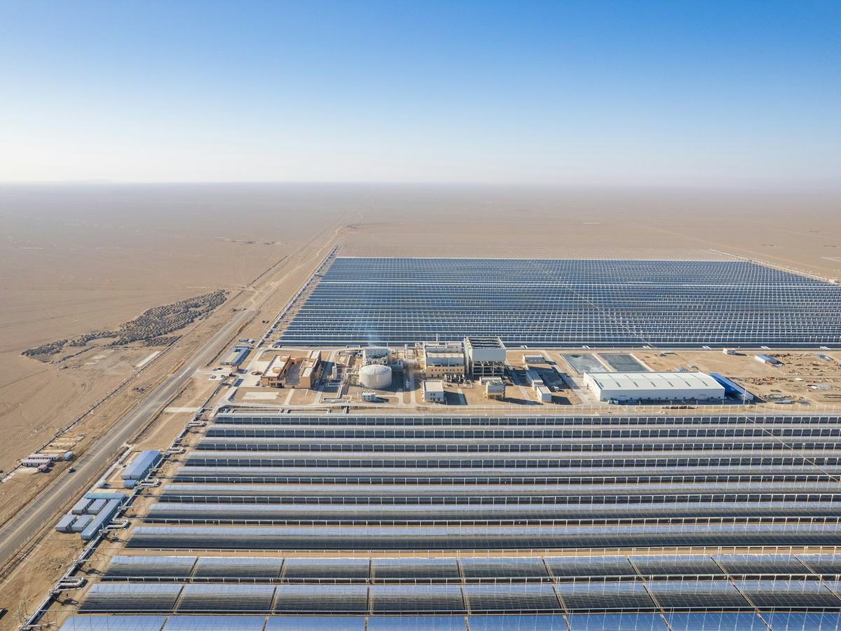 Aerogeneradores y planta de energía
